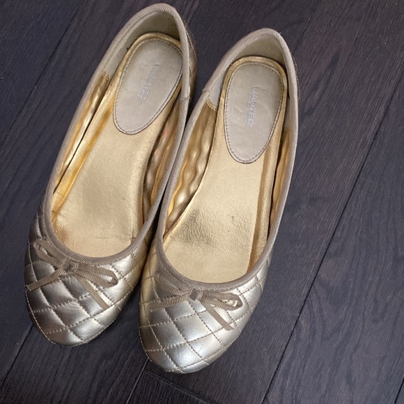 Wide fit - Picture 3 of 4